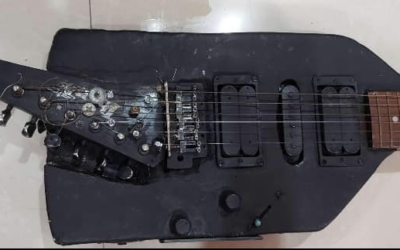 The Headless Ugliness: A DIY Guitar Disaster