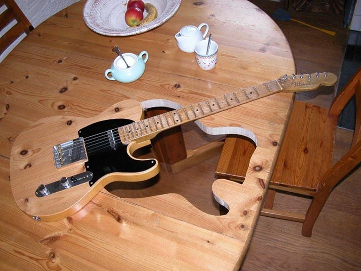 Telecaster-Table