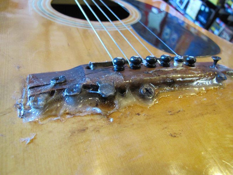 Acoustic-Guitar-Repair