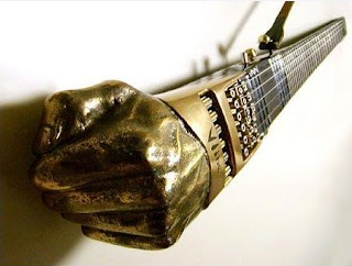 Fist Bump or Fist Thump, the Fist-Guitar Takes the Stage!