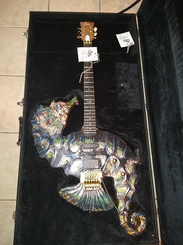 Unleash Your Inner Mermaid with the Seahorse Guitar ! (Or Not.)