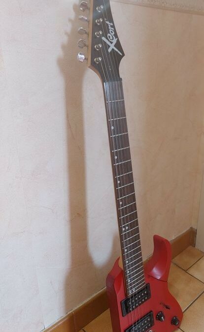 The DIY Cort Traveler: Crafting the Perfectly Portable Axe!