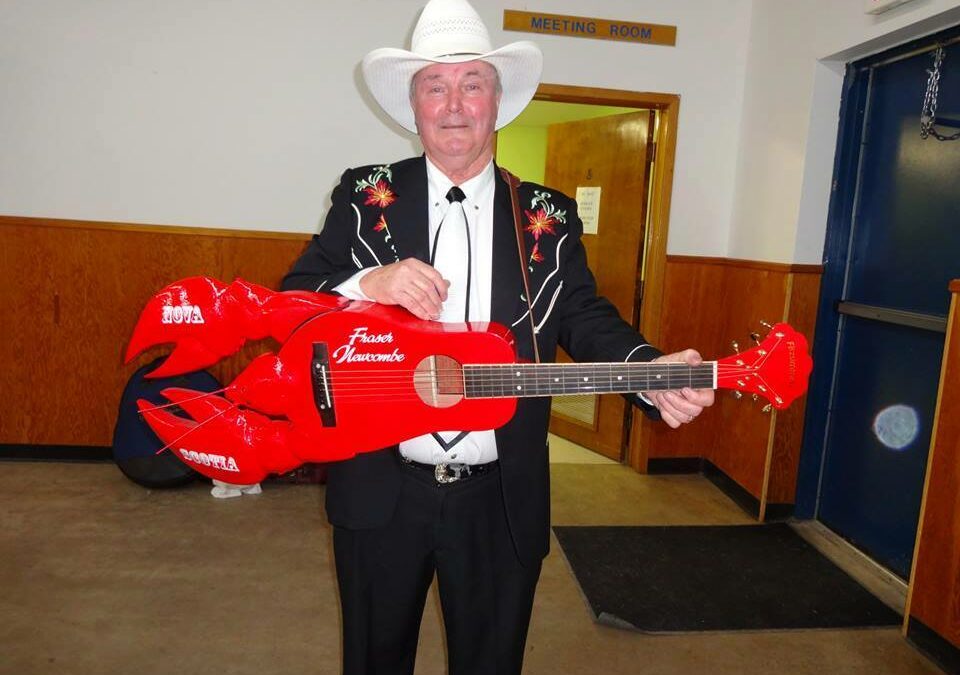 Fraser Newcombe’s Lobster Guitar : When Country Music Meets Crustaceans